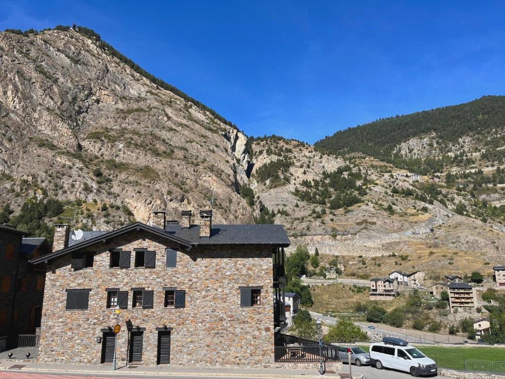 Cases de Canillo-Casa Sant Serni HUT1-7478