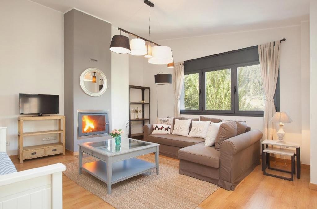 Tarter Mountain Suites