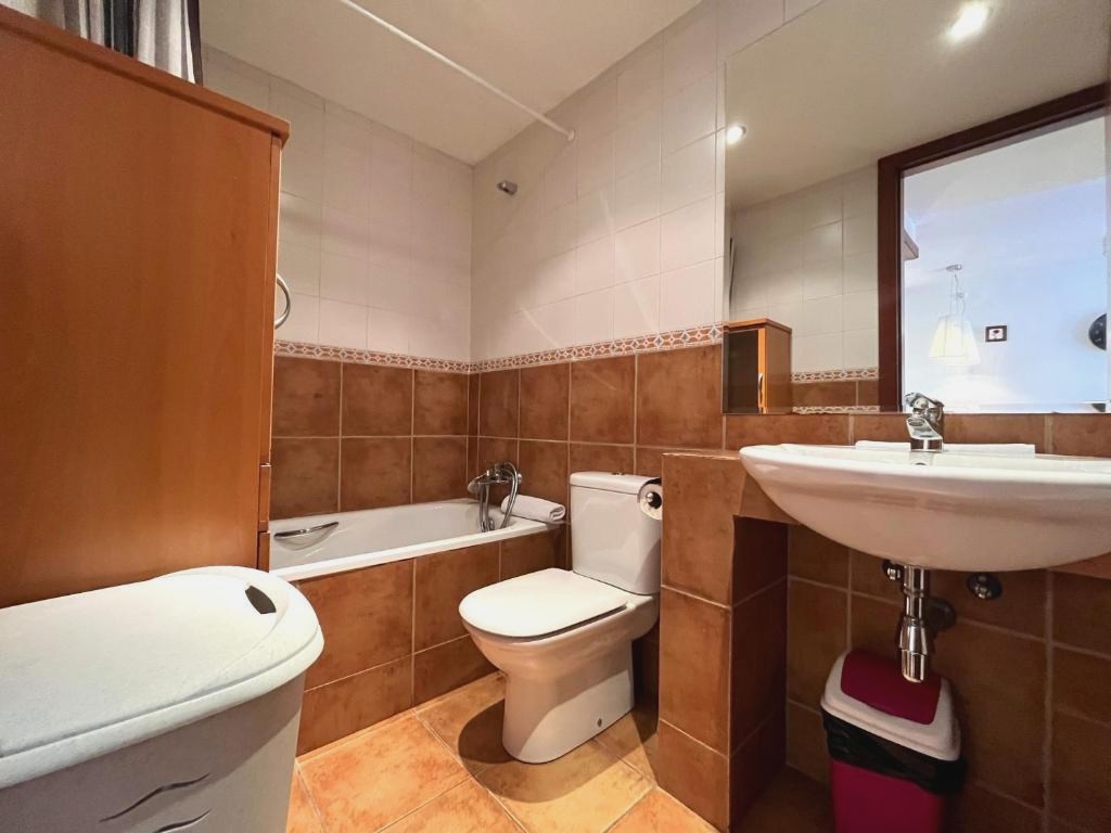 AC Apartaments Cabirol Incles