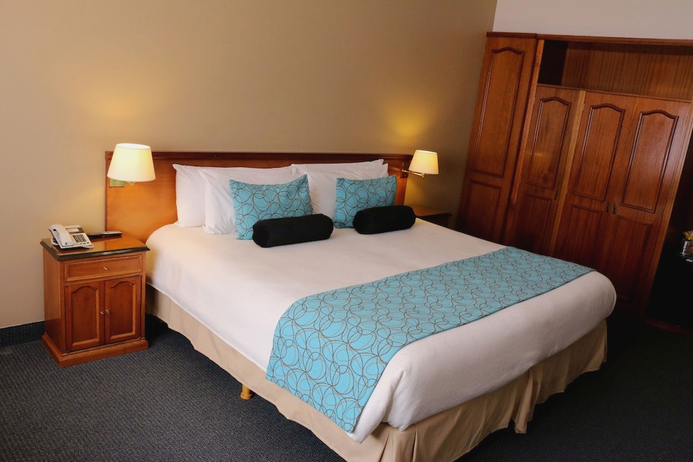 Centuria Hotel
