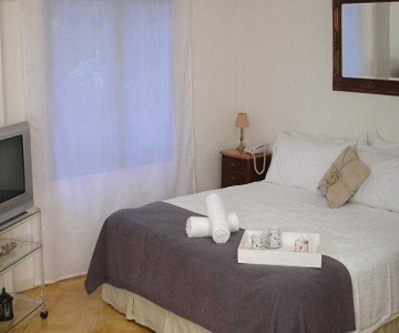 Migueletes Plaza Suites