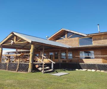 Lago Cinco Lodge