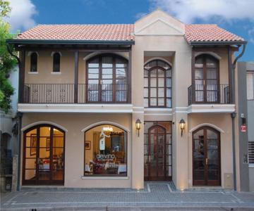 Delvino Boutique