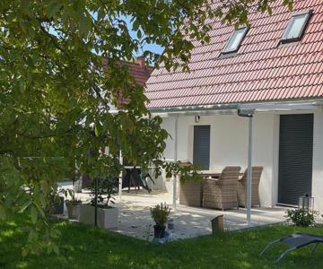 Haus Mit Garten Familie Pabst