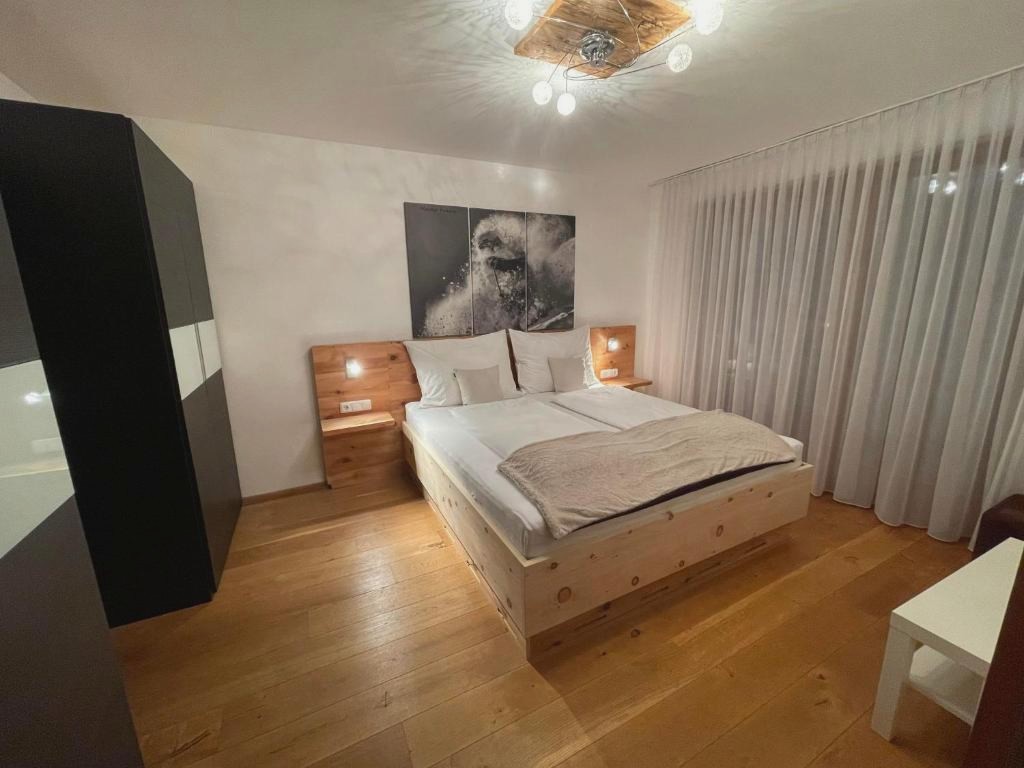 Mona Apartment