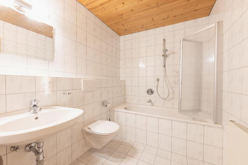 Hotel Christoph Tiroler B&B