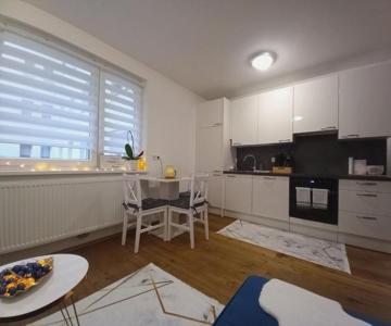 Lauro Apartment