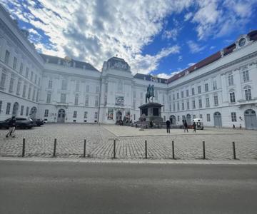 Datri Petite Suite 10