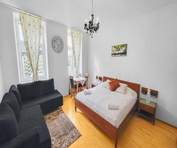 Spacious Three-bedroom, Three King-size Beds