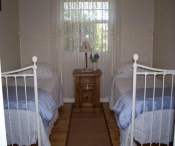 Cottage On Tottenham Holiday House