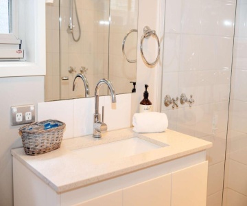 Twelve Apostles Beach House B&B