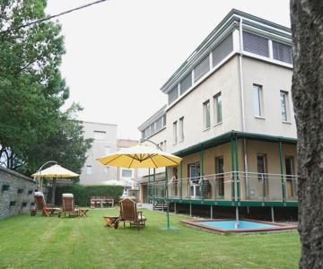 Hotel Brass