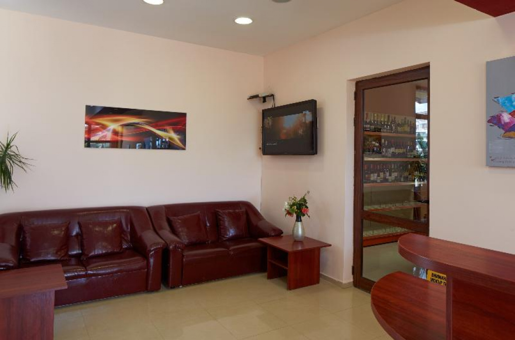 Yalta Family Hotel