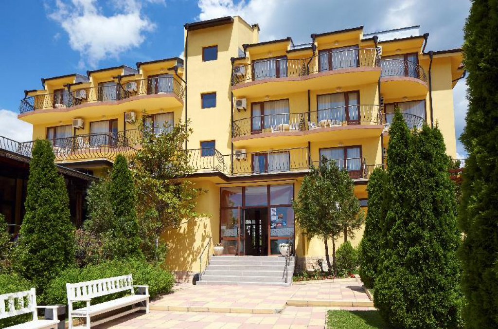 Yalta Family Hotel