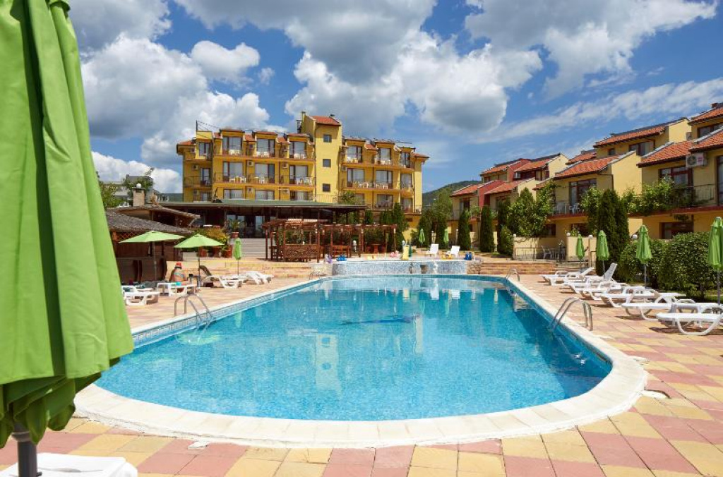 Yalta Family Hotel