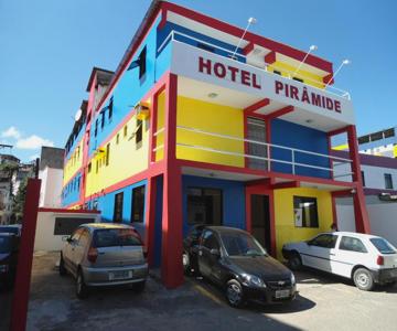 Hotel Piramide Pernambues