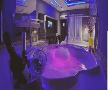 Motel Happy Night