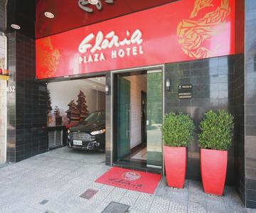 Gloria Plaza Hotel