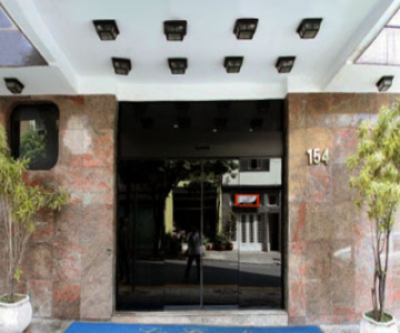 La Guardia Hotel