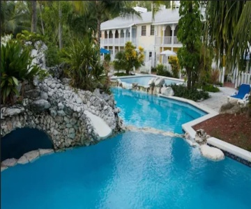 Sunrise Beach Club & Villas