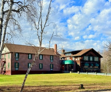 Riverview Lodge