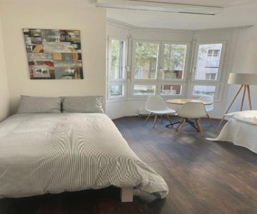 Basel-stadt Gundeldingen Zimmer 403, Wc In The Hallway, Outside The Room