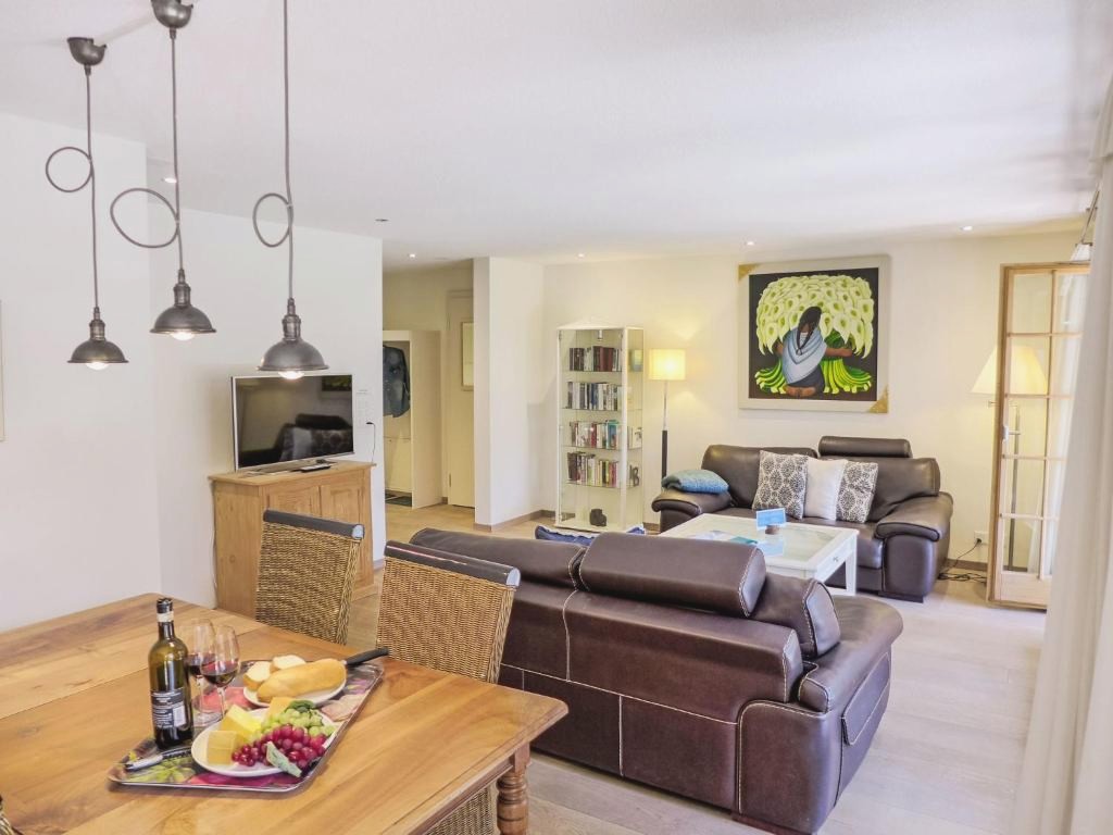 Apartment Chalet Smaragd-1 by Interhome