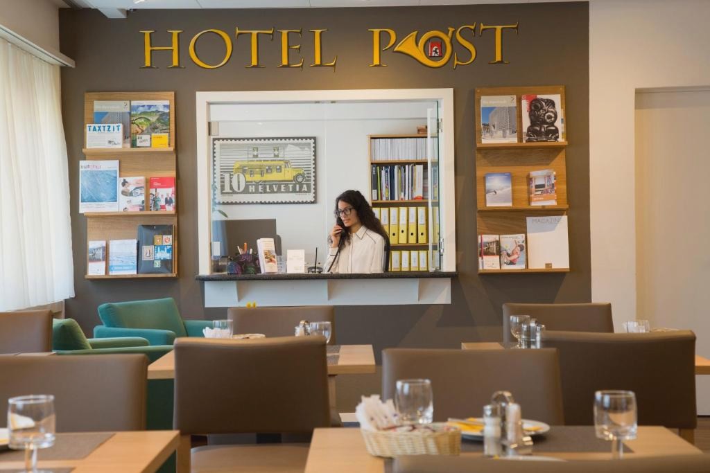 Central Hotel Post
