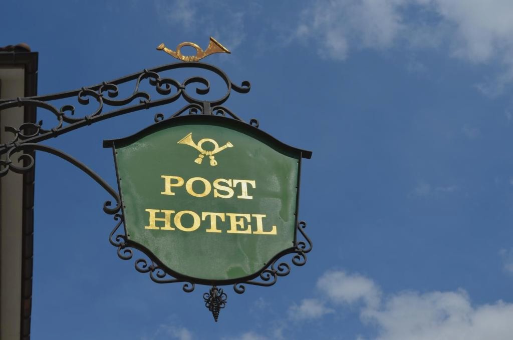 Central Hotel Post