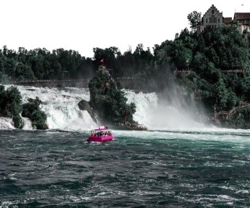 Rheinfall Living