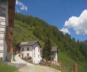Berghaus Am Sonnenhang Valpaschun