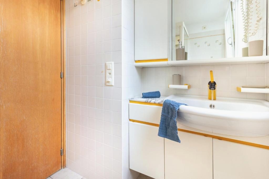 Lakeside Village Apartment, Lugano