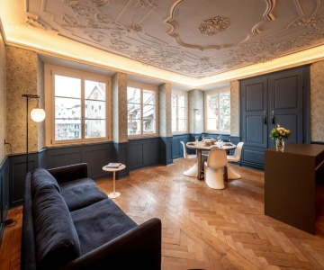 Jacob 1808. Fine Historic Town Apartments