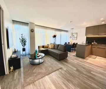 Glad Spot: Zurich - Central - Design - Netflix