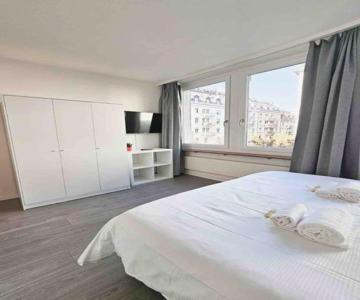 Downtown Deluxe Studio With Queen Bed Be-25
