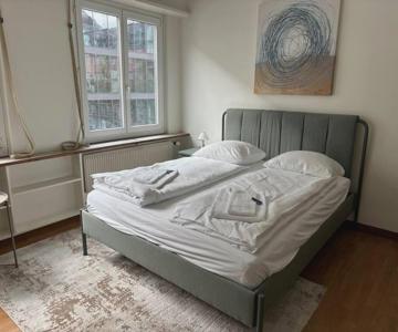 Live In The City Center - Cross 5