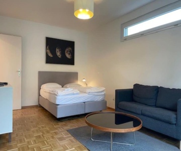 Very Central Studio - Art 3