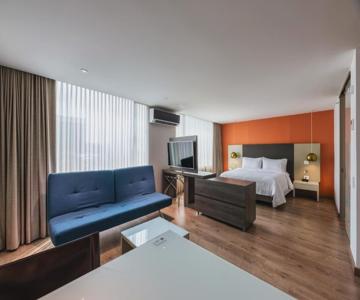 Holiday Inn Express & Suites Medellin