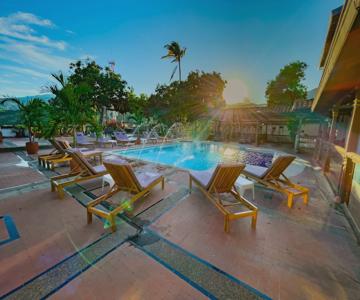 Hotel Caseron Del Parque