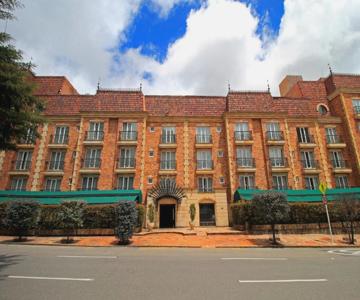 Hotel Windsor House Inn by GEH Suites