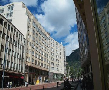 Hotel Continental Bluedoors