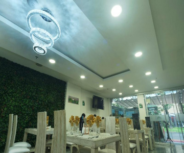 Hotel Arvut Collection