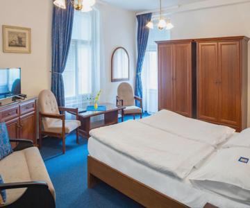 EA Esplanade Apartments