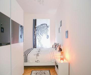 Stylish Apartment A Few Steps From Metro