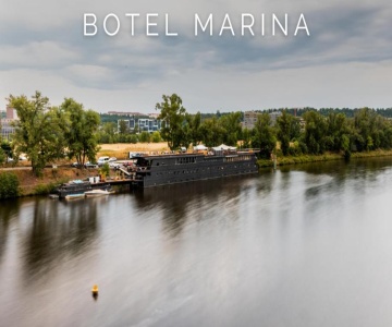 Botel Marina