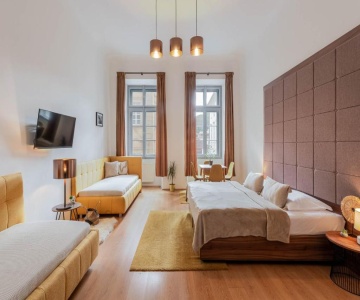 Primavera - Castle View Apartments