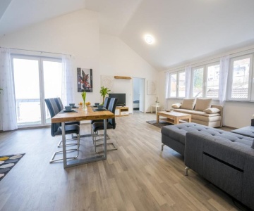 Möblierte Penthaus Wohnung