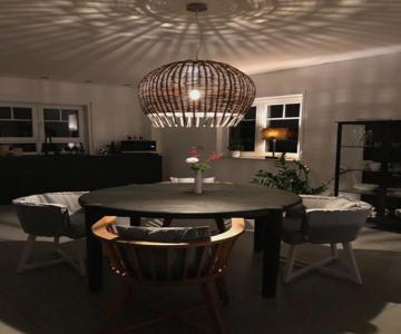 Stilvolle Wohnung Für Bis Zu 5 Personen - Mit Riesiger Dachterrasse