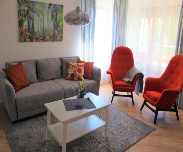 Apartment With Parking Garage