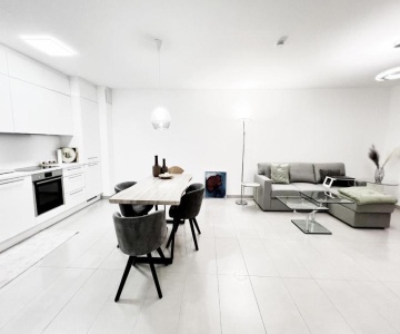 Özels Designer Loft Metzingen - Smart Tv, Netflix, Private Kostenlose Tiefgarage, Self-express Check